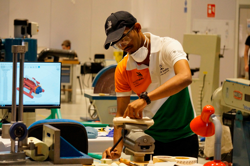 Mr.Kiran at the Prototype Modelling Skill Contest 2017,Abu Dhabi 